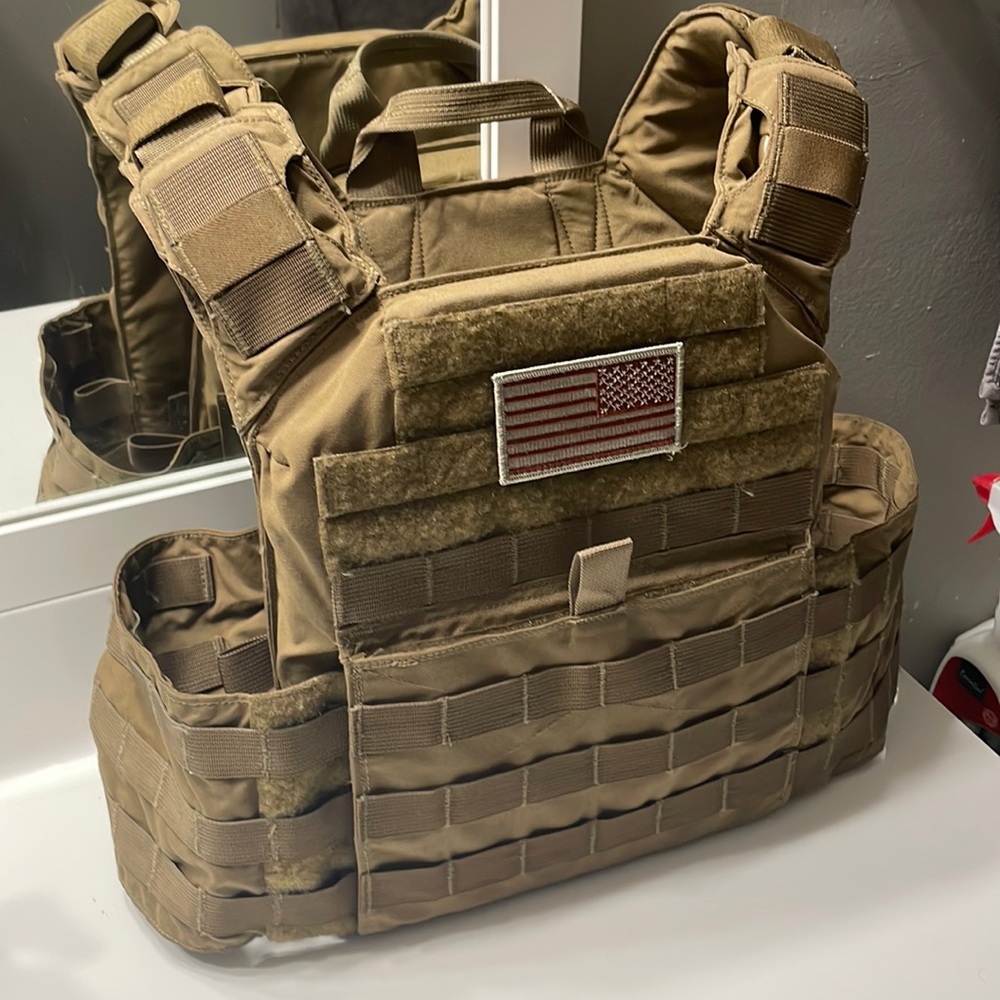 Shellback Banshee Rifle Plate Carrier,  SZ Med